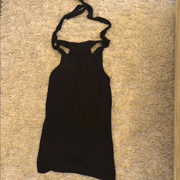 Elegant Black Halter Dress - Picture 3 of 12